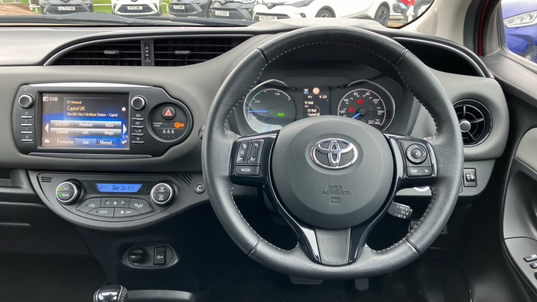 Toyota Yaris 1.5 Hybrid Icon Tech 5dr CVT Hybrid Hatchback